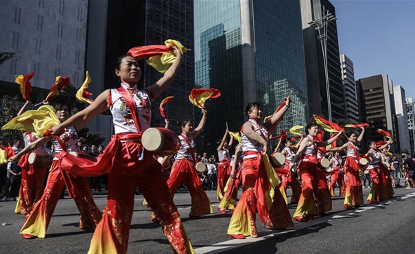 巴西聖保羅舉行中華文化快閃活動