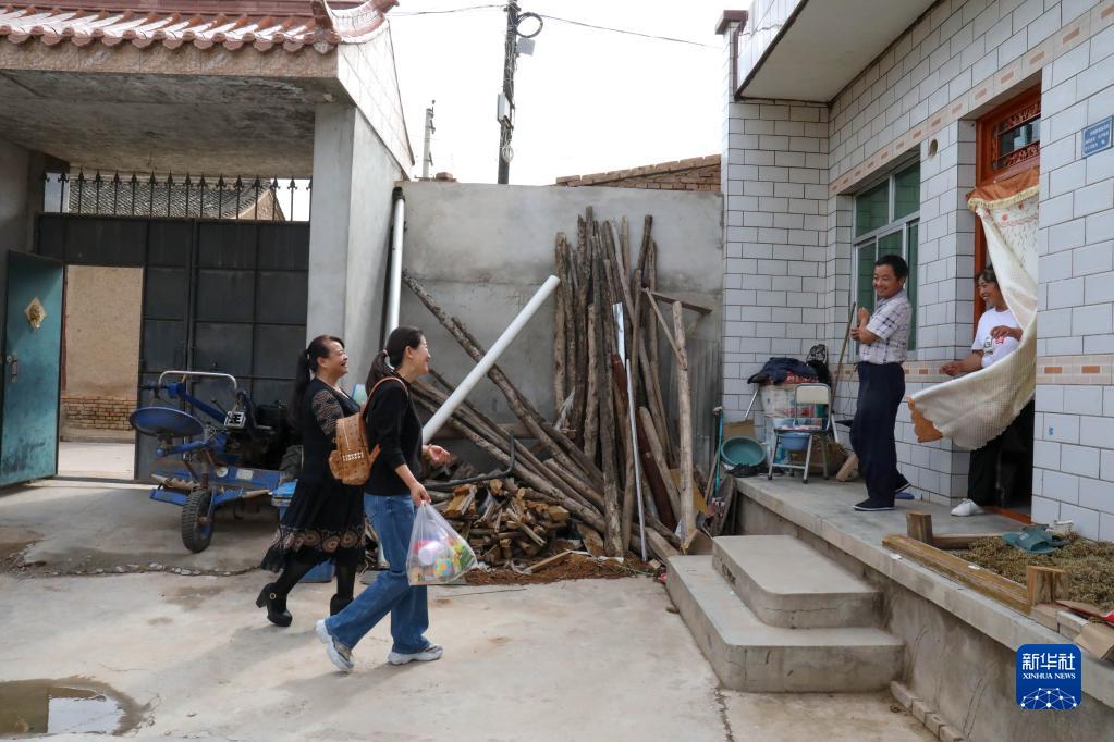 甘肃陇西县：“送教上门”的开学第一课