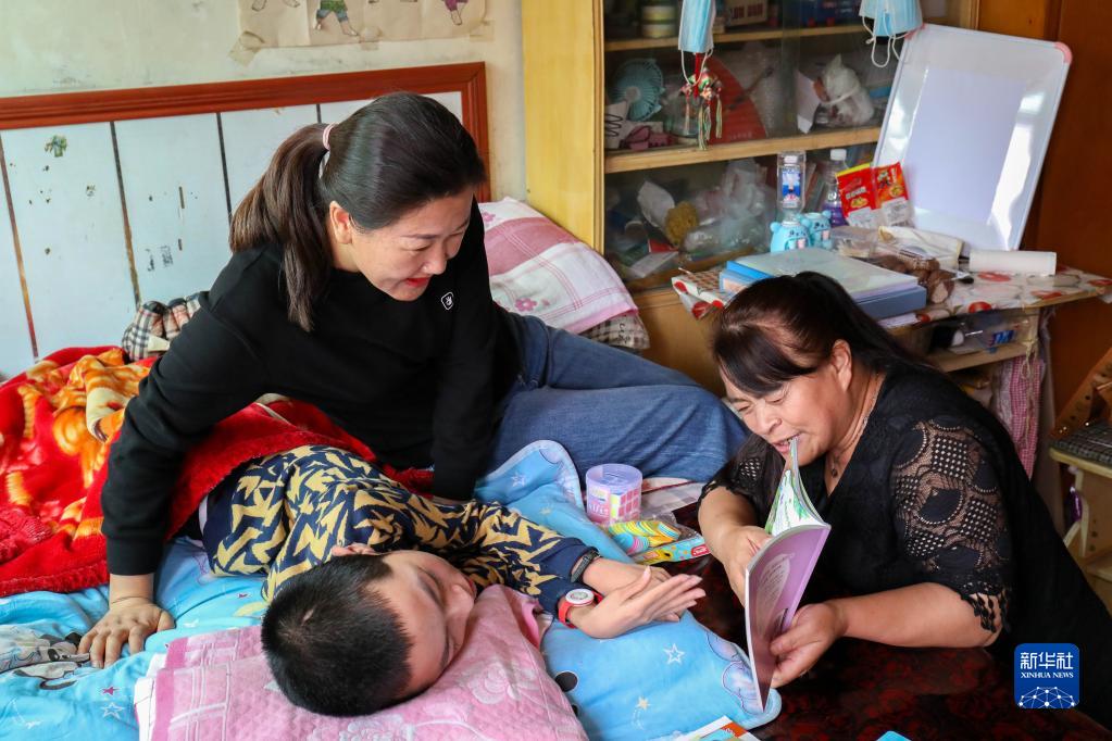 甘肃陇西县：“送教上门”的开学第一课