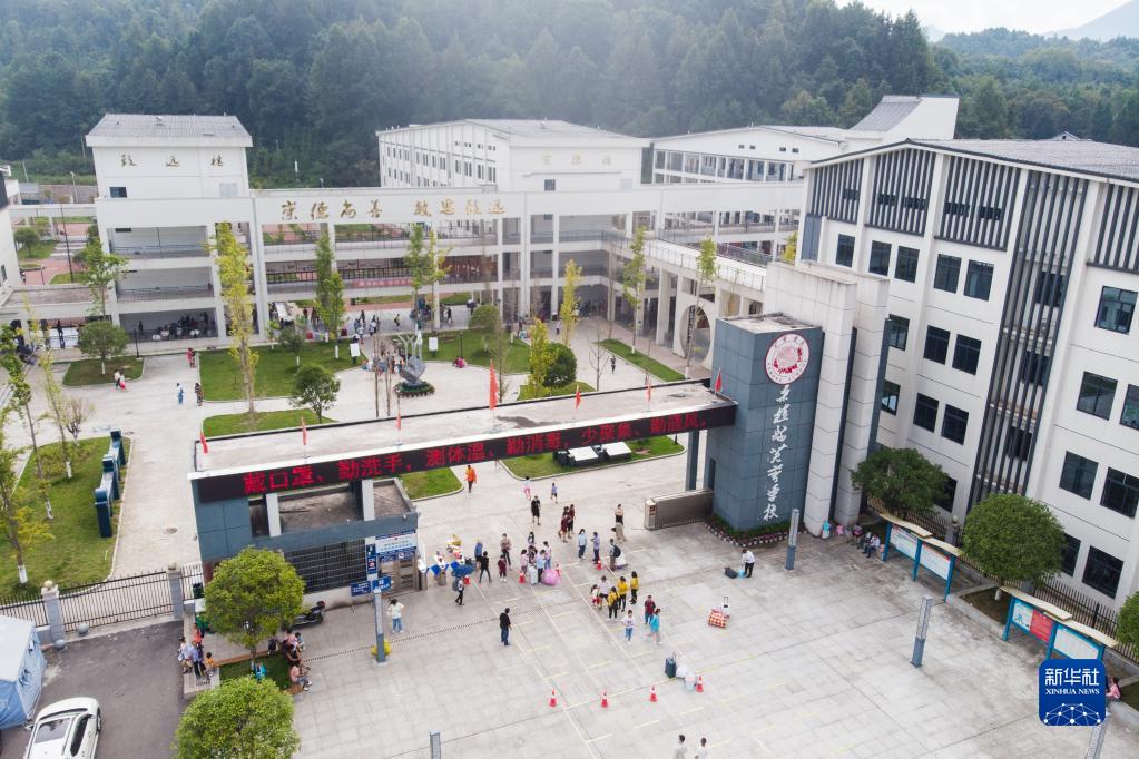 张家界桑植：“芙蓉学校”部分年级开学