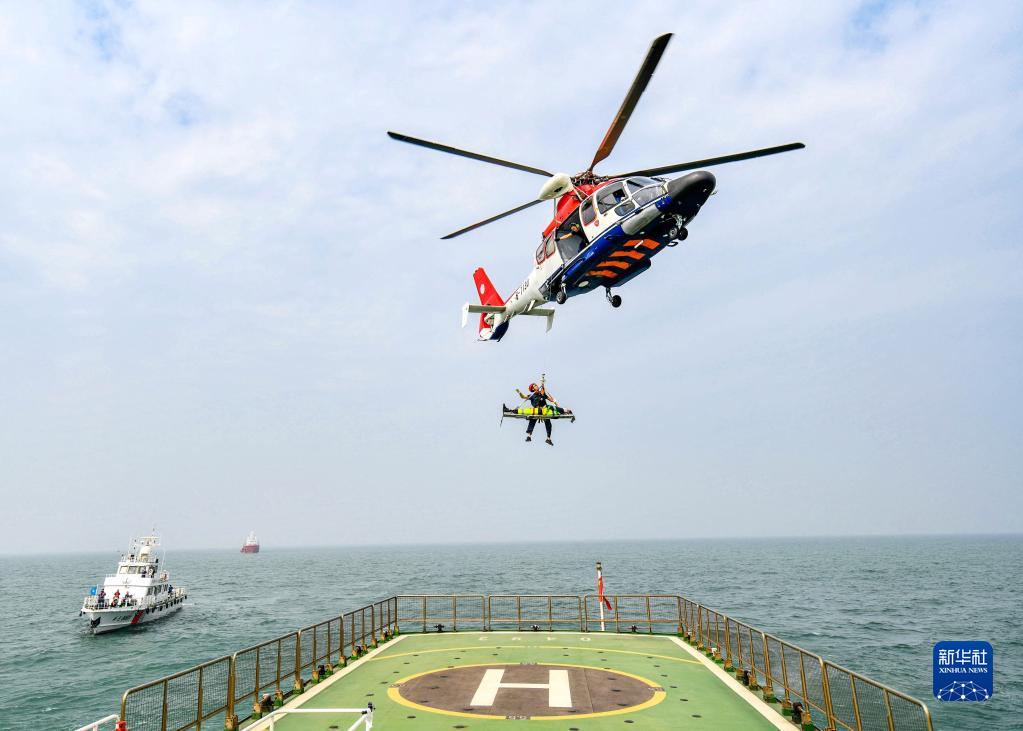 2021年国家海上搜救无脚本实战演练在河北曹妃甸海域举行