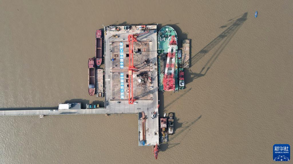 巢马城际铁路马鞍山公铁两用长江大桥主桥桩基施工完成 全长9.8公里