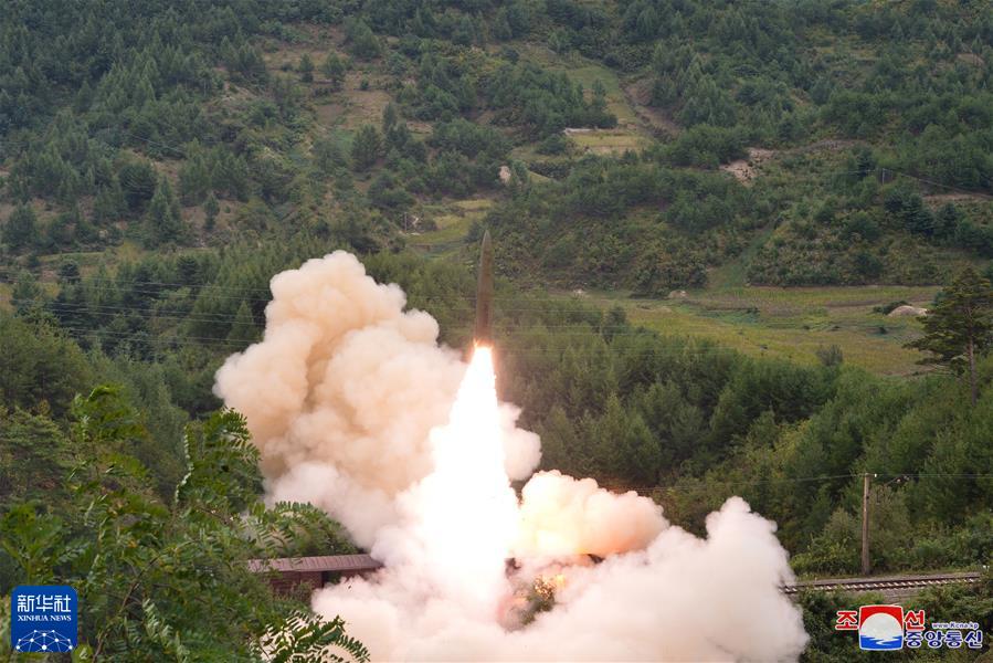 （国际）（1）朝鲜成功试射铁路机动导弹