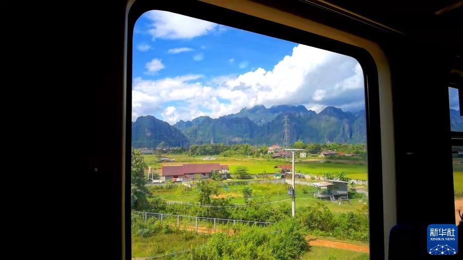 （国际·一周看天下）坐上火车看老挝