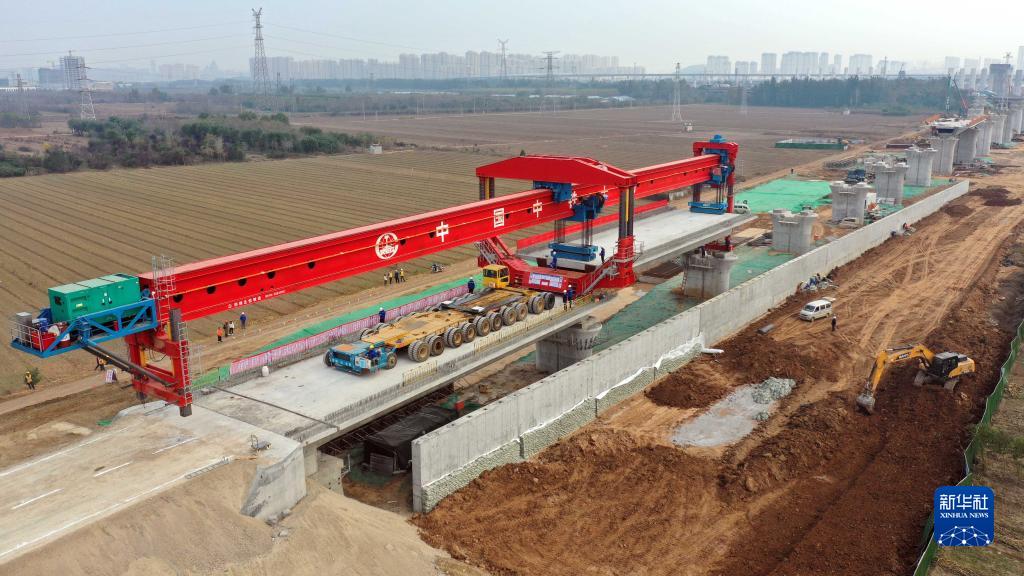 郑济高铁山东段全面转入箱梁架设施工阶段