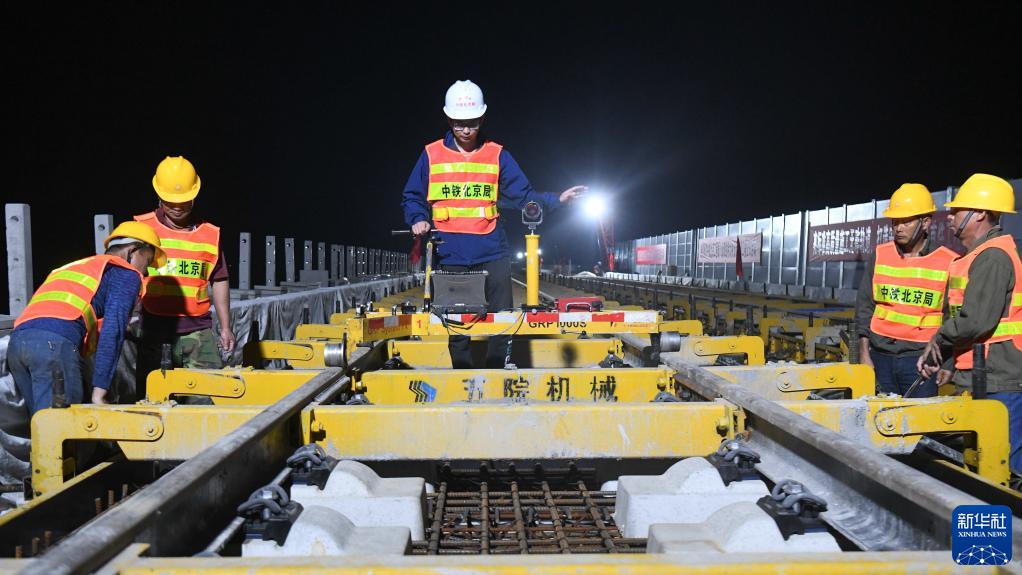 贵南高铁广西段无砟轨道工程正式启动 全长281.48公里