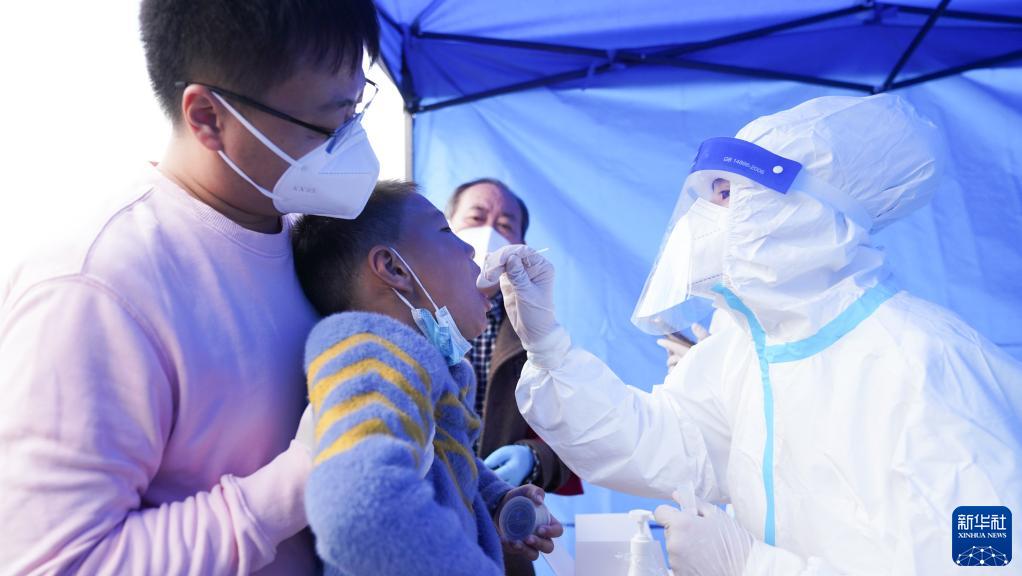 直击：江西铅山开展大规模核酸检测