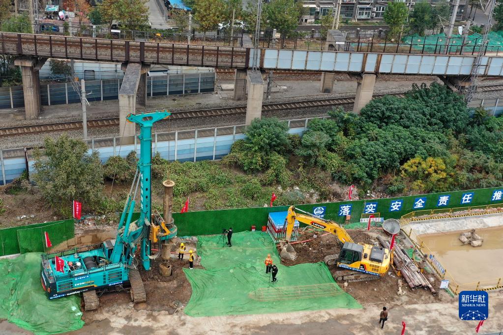 郑济高铁引入济南枢纽工程首墩首桩开钻 全线长度9.5公里