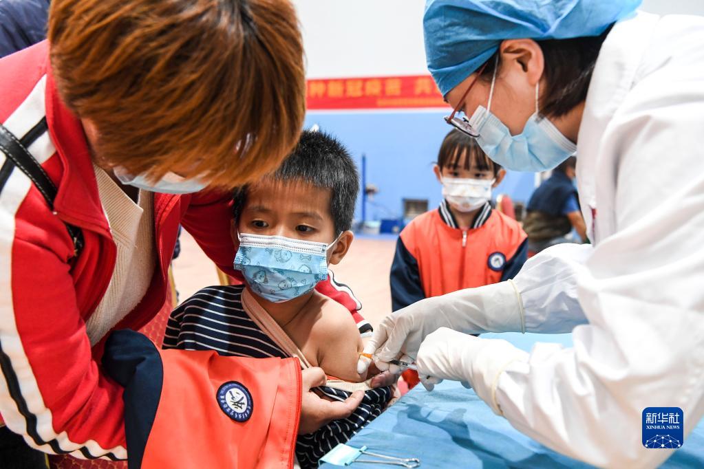 广西省凭祥市：3至11岁人群新冠疫苗接种工作有序开展
