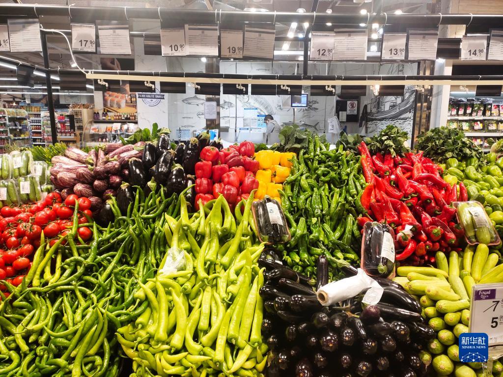 土耳其里拉“跌跌不休” 生活日用品价格攀升-新华网