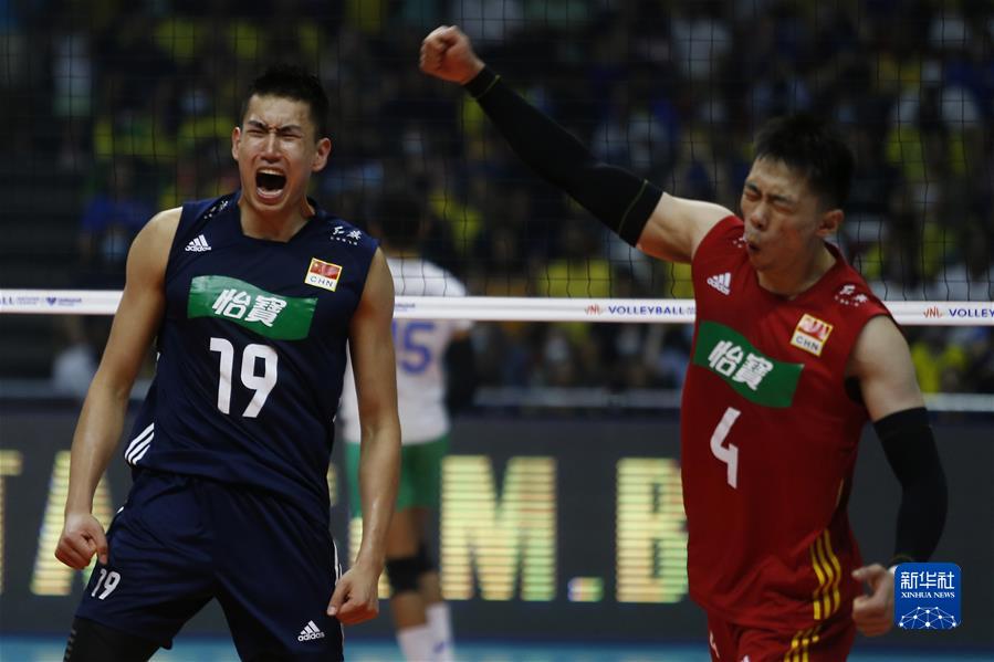 （体育）（15）排球&mdash;&mdash;世界男排联赛巴西站：中国胜巴西