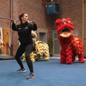 比利时“老外”的中国舞龙舞狮情-
