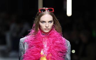 范思哲发布2019秋冬时装新品