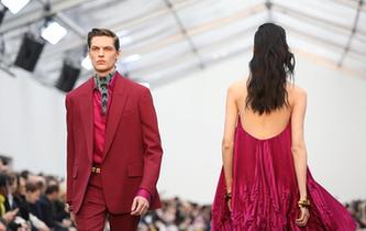 米兰时装周：Roberto Cavalli品牌发布秋冬新品