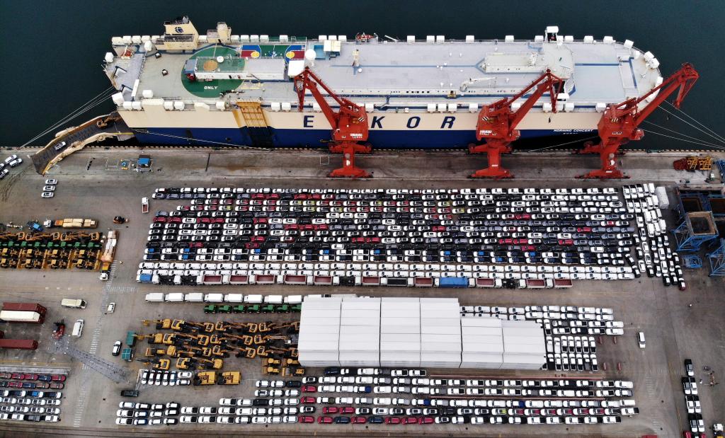 新華全媒+丨青島港商品車出口同比增長超90%