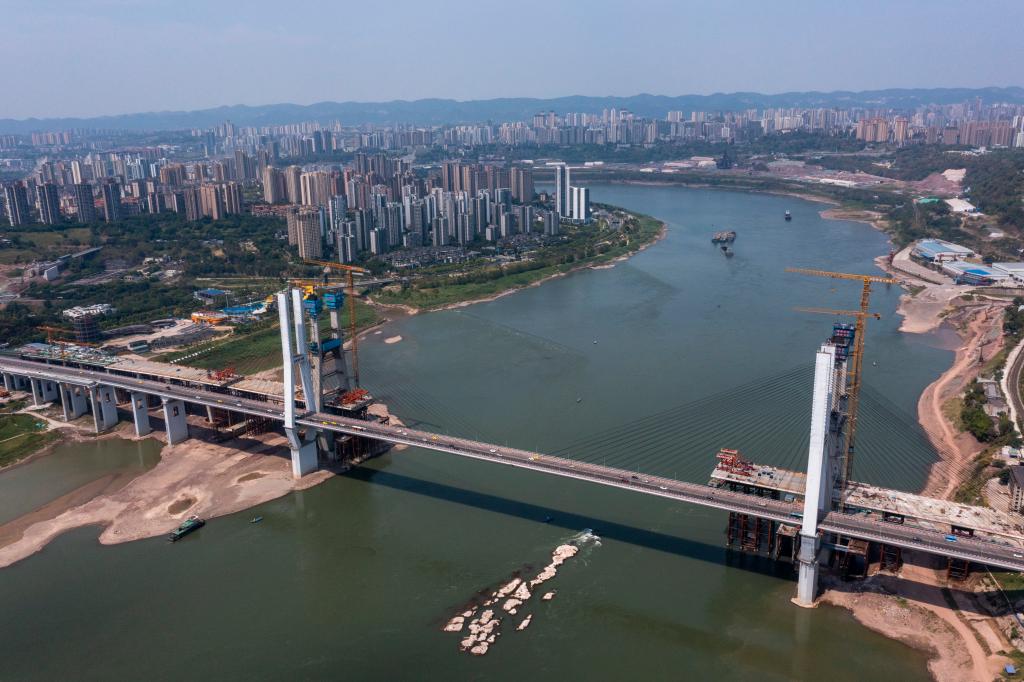 新華全媒+丨長江水位持續走低 航道部門多措並舉保障水路暢通