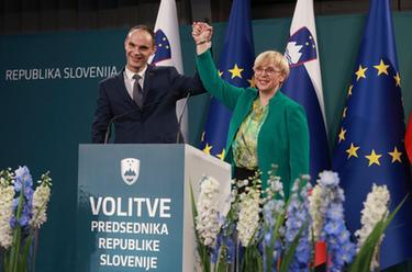 斯洛文尼亚举行总统选举 两位候选人进入第二轮角逐
