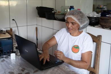 通讯：中企社会项目为巴西“逃奴”村女性带来新生活