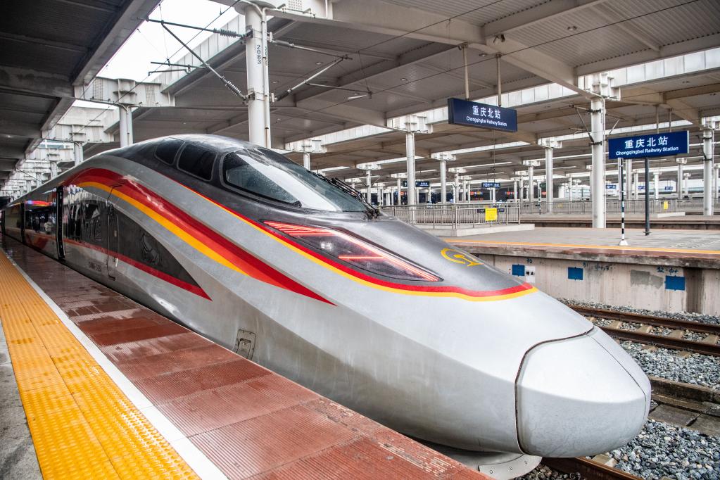 新华全媒+丨成渝城际高铁旅客运送量呈现快速增长趋势
