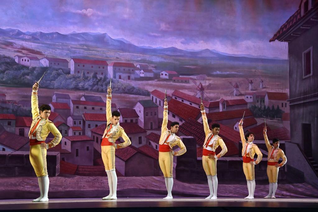 古巴国家芭蕾舞团演出庆祝革命胜利64周年