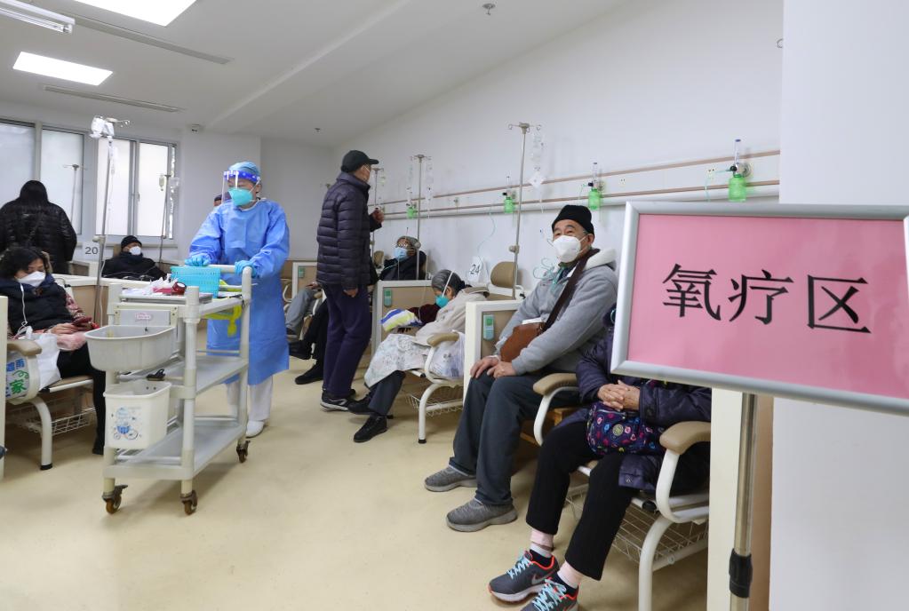 新华全媒+丨一线直击：抓住“黄金72小时” 上海社区医院助力重症救治关口“前移”