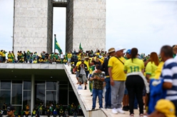 巴西政府重新控制联邦政治核心区