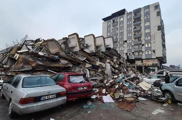 土耳其卡赫拉曼马拉什：地震过后