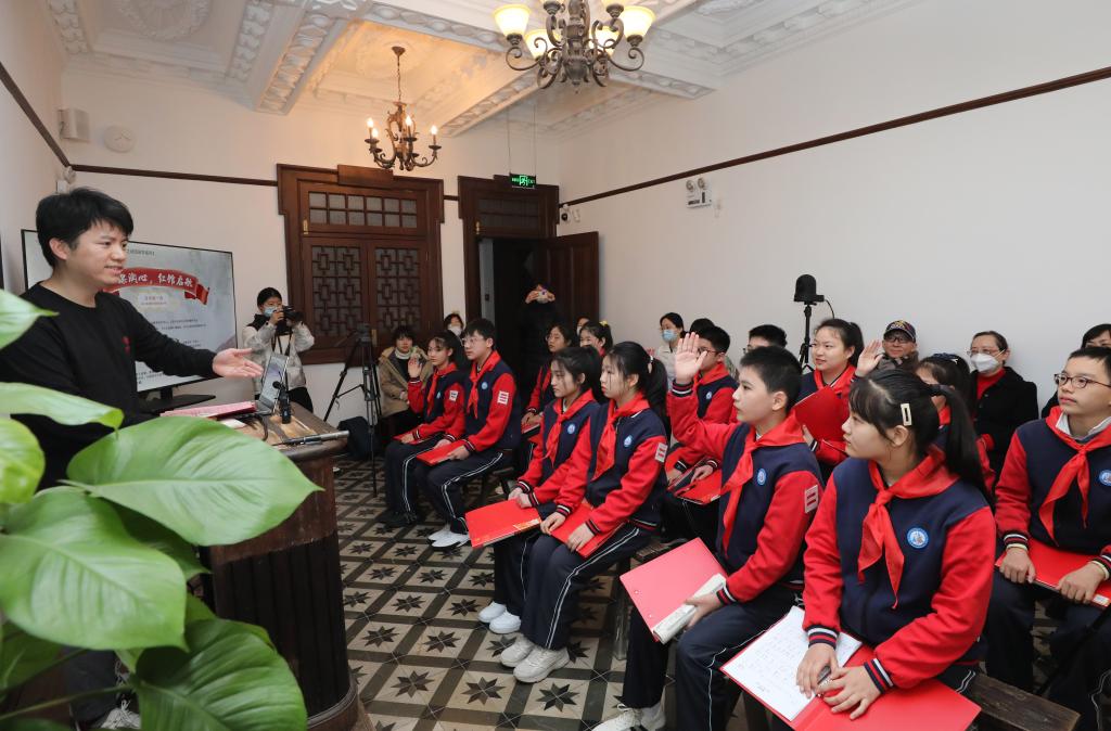 上海：紅色主題開啟“開學第一課”