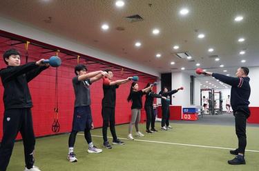 新华全媒+丨北京：多彩体育课程助力学生健康成长