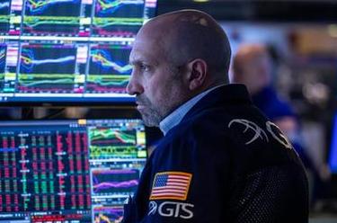 纽约股市三大股指24日显著下跌