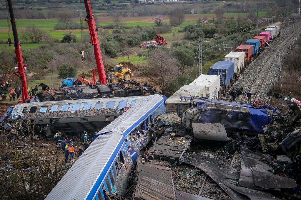 希臘火車相撞事故死亡人數上升至36人