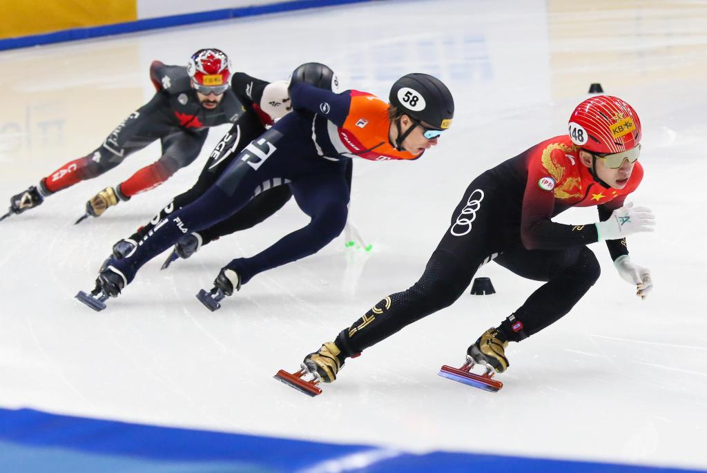 短道速滑——世锦赛：中国队晋级男子5000米接力决赛