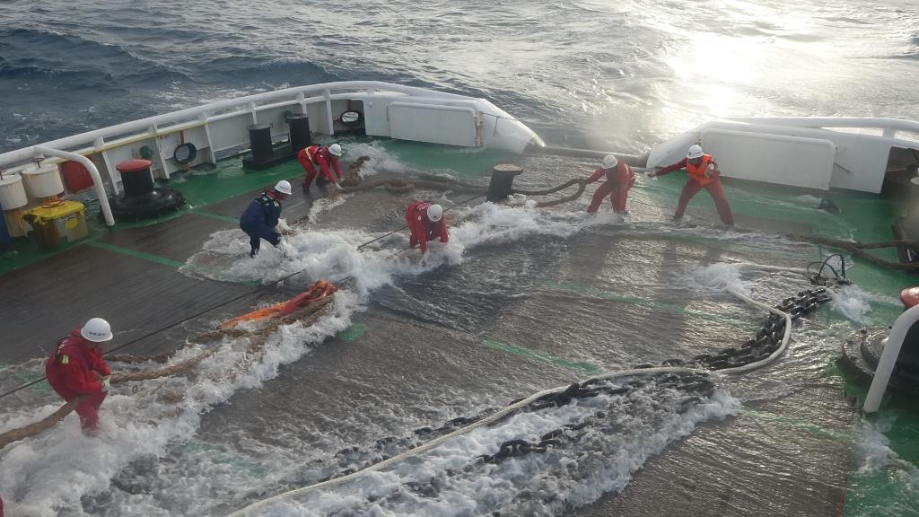 一外籍货船在南海故障遇险 中国救助成功施救