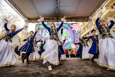 阿塞拜疆：迎接诺鲁孜节