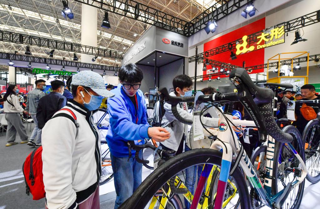 抓订单 拓市场 促消费——中国北方国际自行车电动车展人气旺