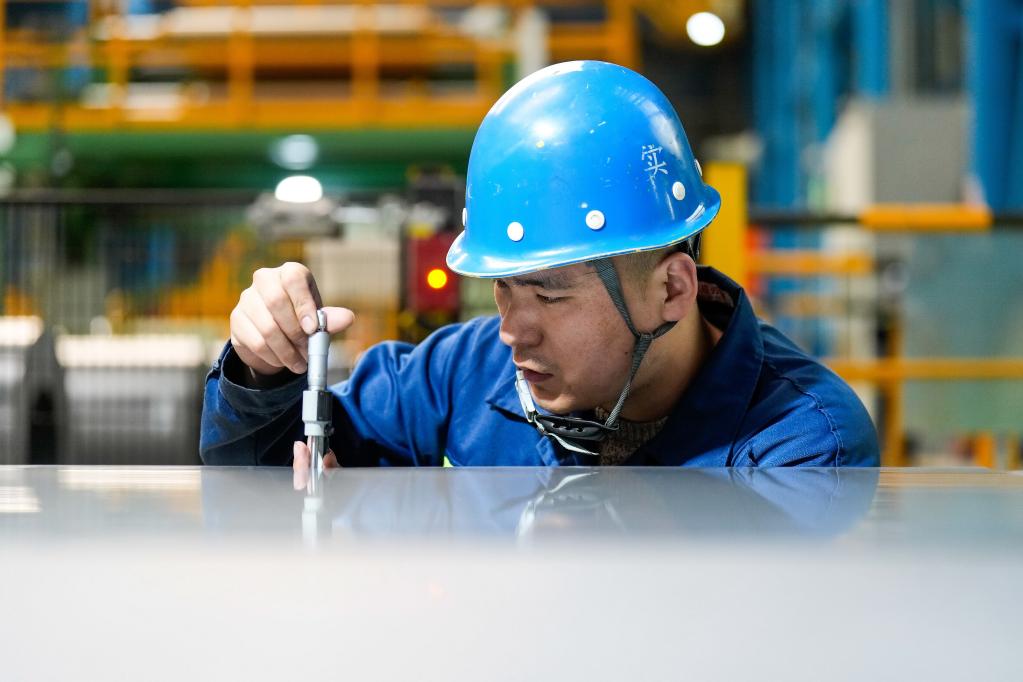 高性能取向电工钢专业化生产线在河北迁安投产
