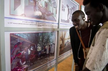 塞内加尔：中国医疗队派遣60周年图片展开幕