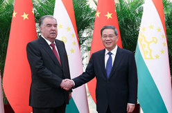 李强会见塔吉克斯坦总统拉赫蒙