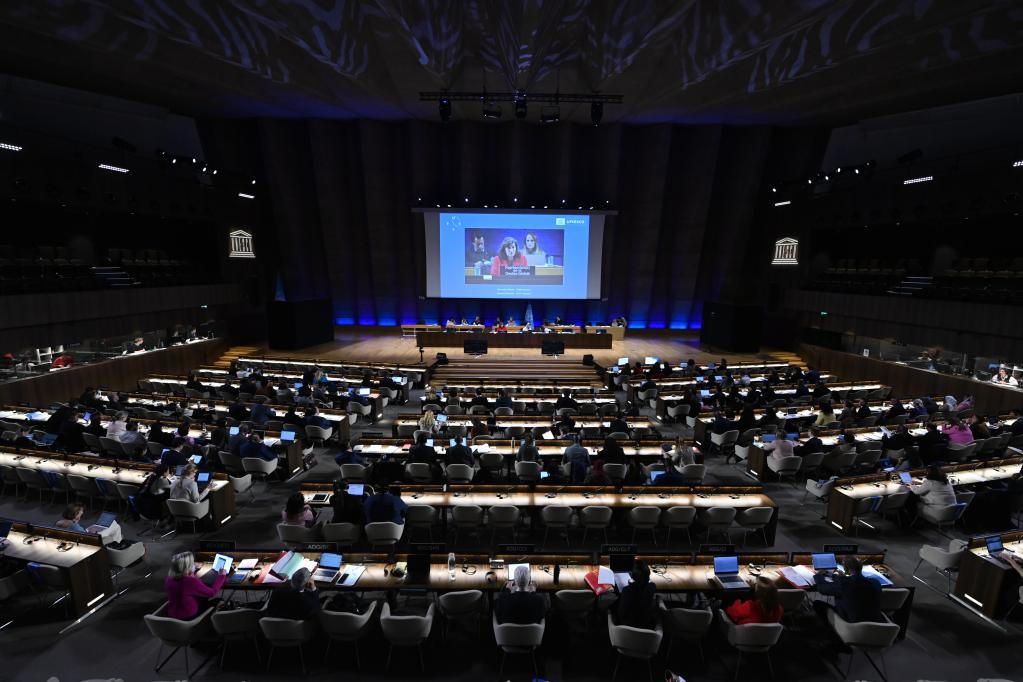 联合国教科文组织执行局会议通过在华设立教科文组织一类机构的决议