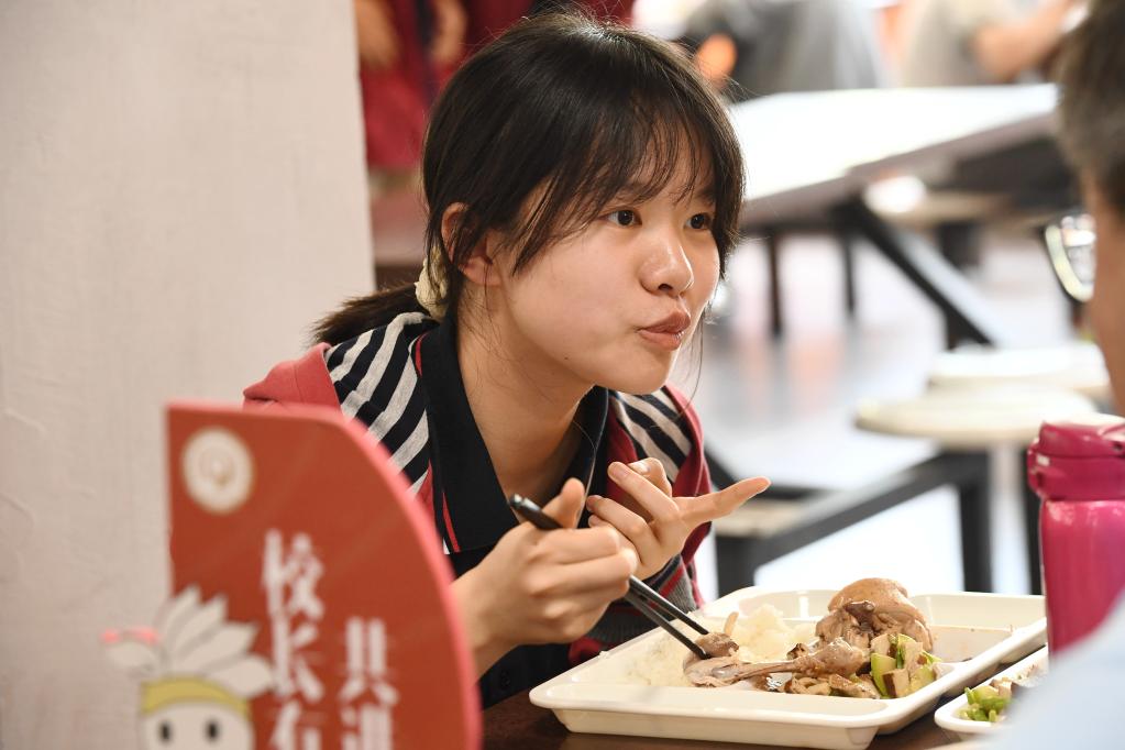 江蘇南京：高考營養餐暖心助考