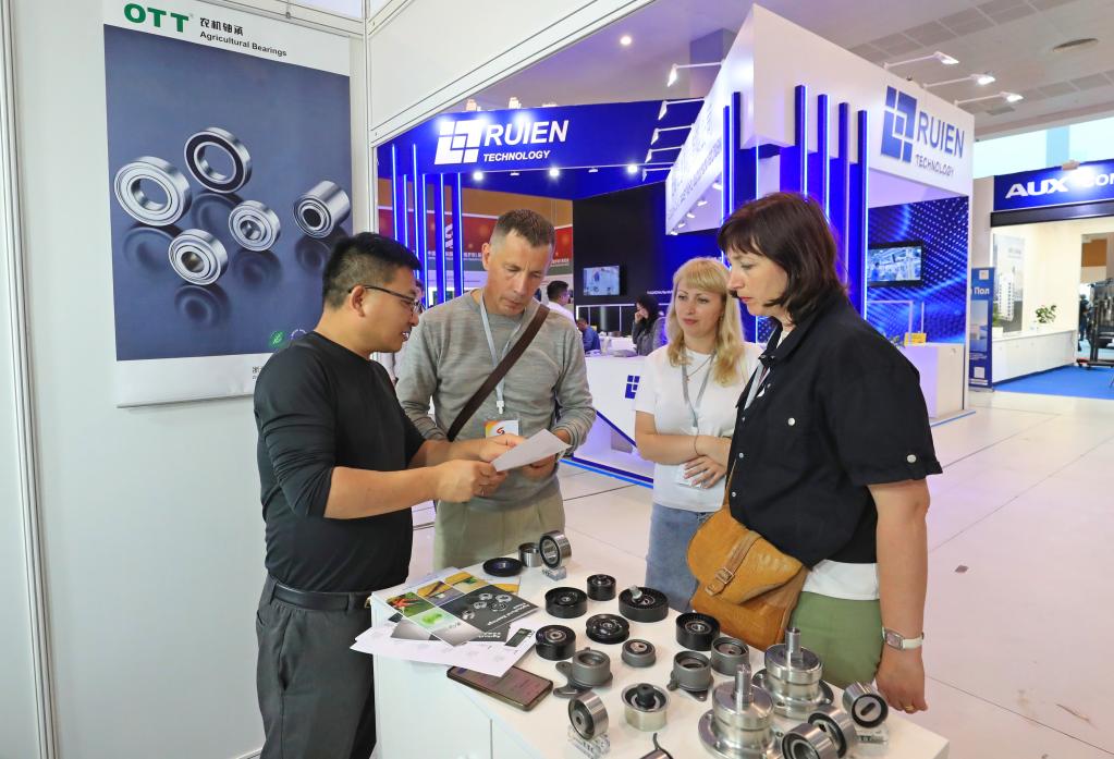 中国商品和服务（白俄罗斯）展览会在中白工业园举办