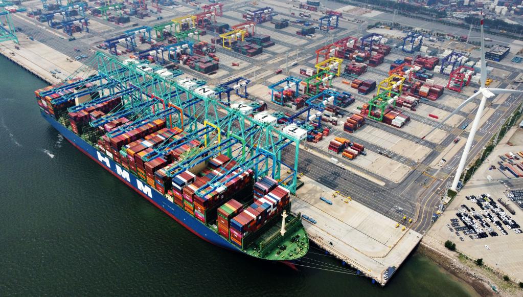 天津港上半年集装箱吞吐量创历史新高