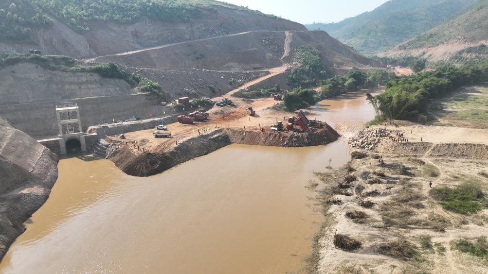 中企所承建卢旺达一水电站项目成功截流