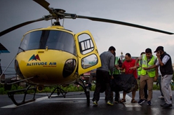 尼泊尔一观光直升机坠毁 机上6人全部遇难