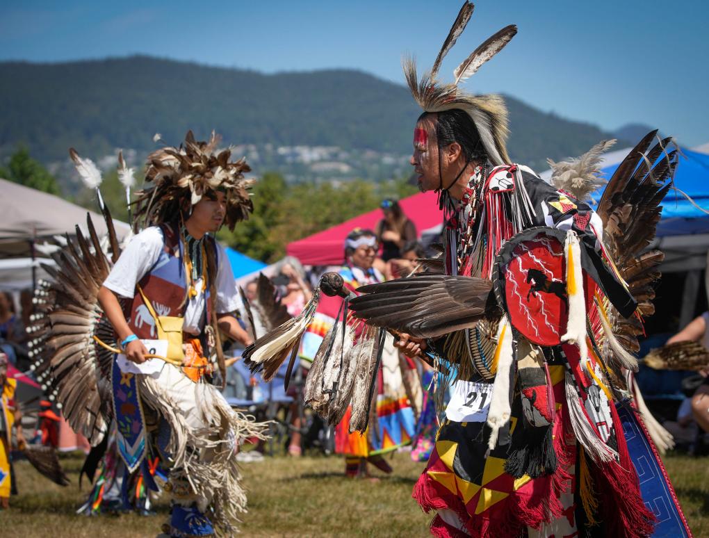 加拿大舉行印第安原住民傳統“帕瓦”活動