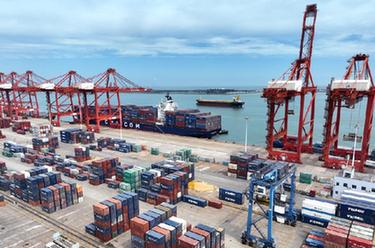 江蘇連雲港：上半年貨物吞吐量同比增長