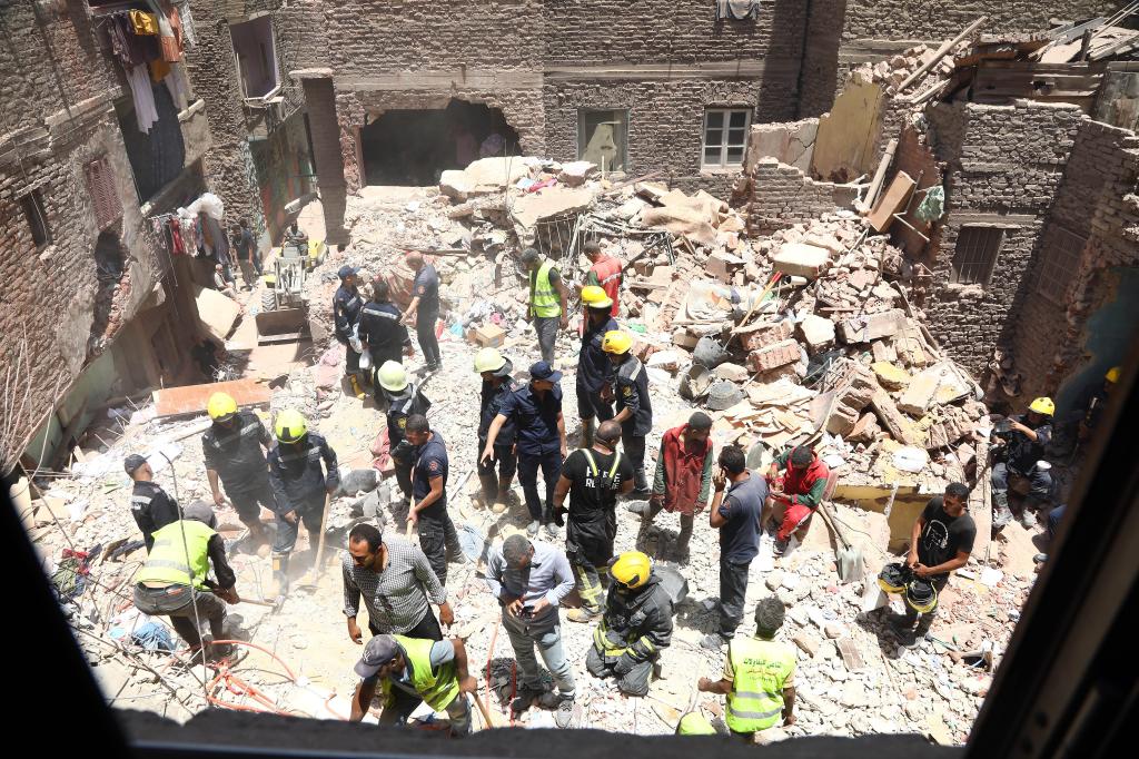 埃及首都一栋楼房坍塌造成至少7人死亡