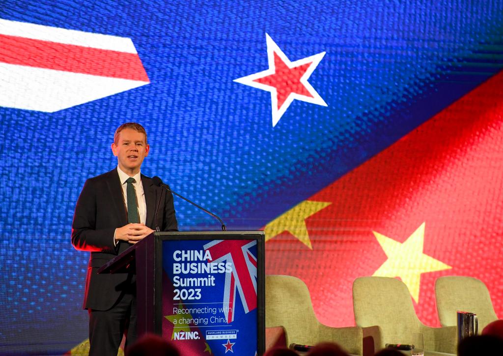 新西兰总理：希望新中不断拓展在经贸环保领域合作