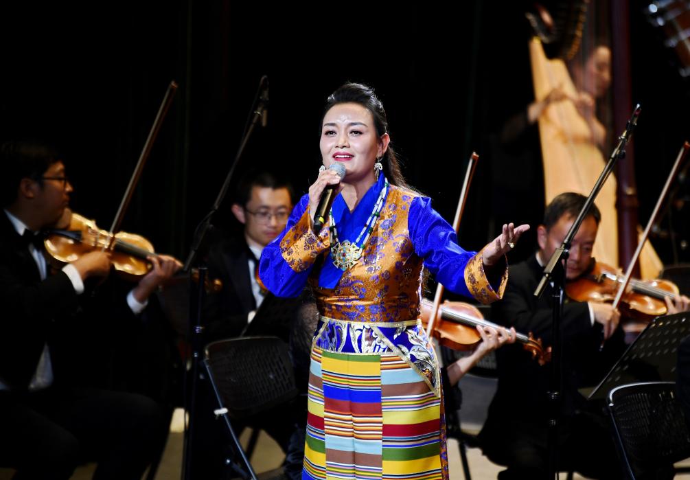 西藏：经典曲目催人奋进