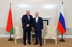 俄罗斯总统普京会见白俄罗斯总统卢卡申科